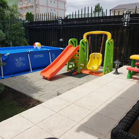 Vila Lacramioara Guest house