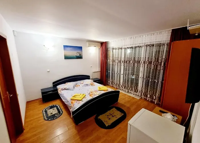 Pensiune Vila Lacramioara